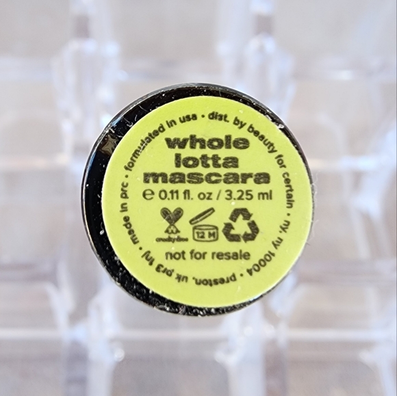 😍BEAUTY FOR CERTAIN Whole Lotta Mascara - Picture 5 of 9